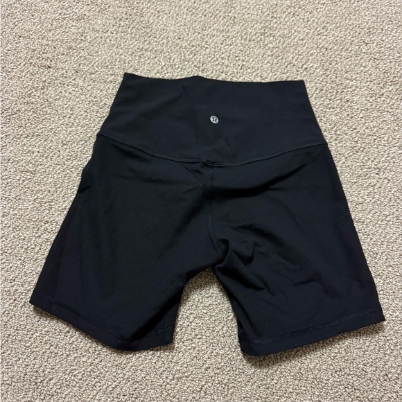 NWOT LULULEMON ALIGH HIGH RISE RIBBED BIKER SHORTS - Picture 4 of 5